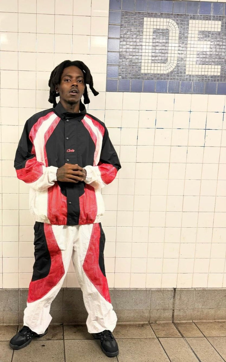 ENSEMBLE CORTEIZ -vertigo shuku suit-red – DRIP KORNER