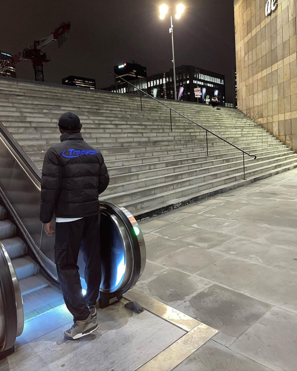 DOUDOUNE TRAPSTAR HYPERDRIVE JACKET - PUFFER BLACK LOGO BLUE