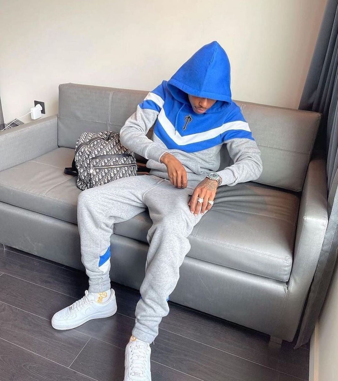 ENSEMBLE JOGGING TRAPSTAR  Hooded tracksuit with V stripes - BLUE